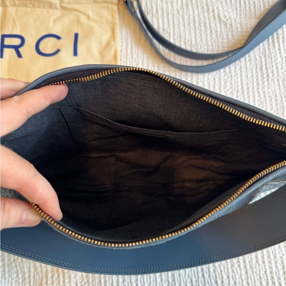 Clare V Sky Blue Woven Moyen Messenger - Picture 5 of 6